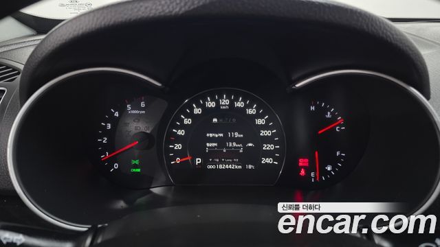 Kia Sorento R Diesel 2.0 2WD Limited Special 2013 — фото 8