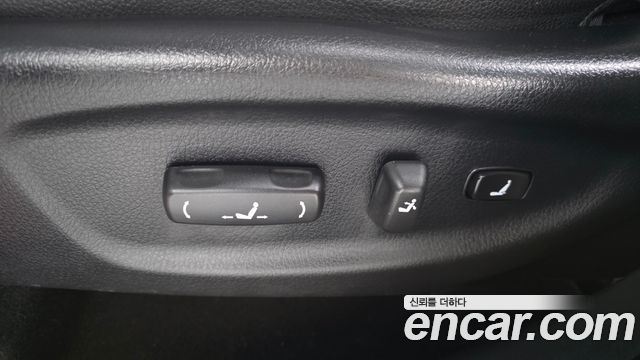 Kia Sorento R Diesel 2.0 2WD Limited Special 2013 — фото 17