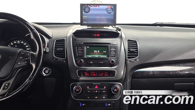 Kia Sorento R Diesel 2.0 2WD Limited Special 2013 — фото 20
