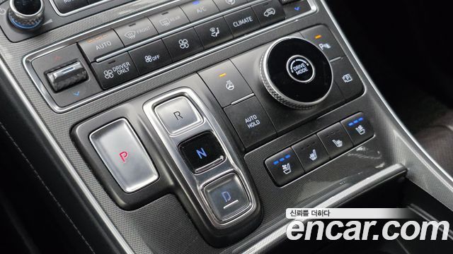 Hyundai Santa Fe HEV 1.6 2WD Prestige 2022 — фото 9