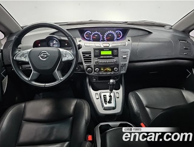 KG Mobility (SsangYong) Korando Turismo 4WD Extreme Sport 9-Seater 2019 — фото 7