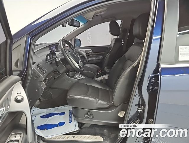 KG Mobility (SsangYong) Korando Turismo 4WD Extreme Sport 9-Seater 2019 — фото 15