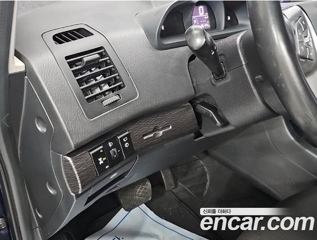 KG Mobility (SsangYong) Korando Turismo 4WD Extreme Sport 9-Seater 2019 — фото 21