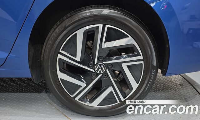 Volkswagen Jetta (VII) 1.5 TSI Prestige 2023 — фото 21