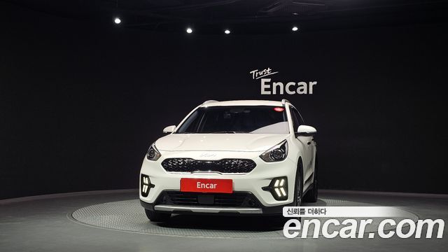 Kia Niro 1.6 HEV Prestige 2022 — фото 3