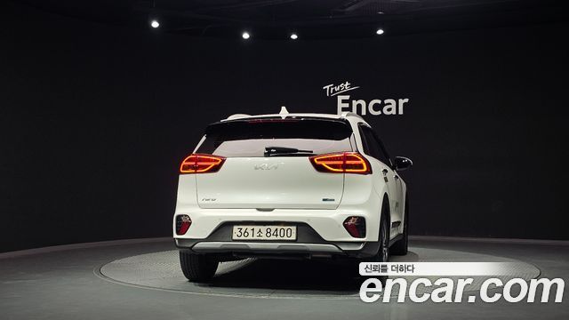 Kia Niro 1.6 HEV Prestige 2022 — фото 4