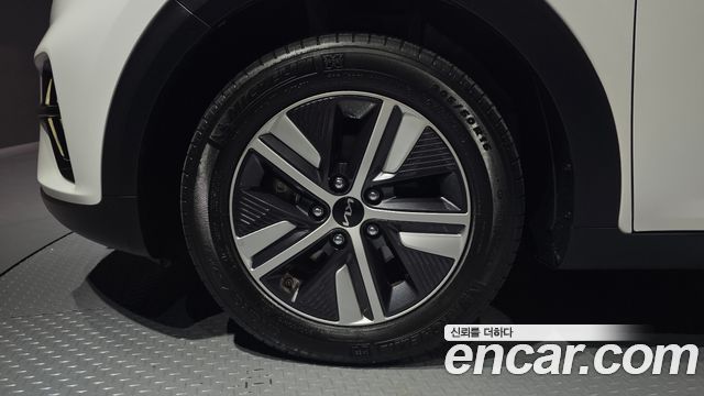 Kia Niro 1.6 HEV Prestige 2022 — фото 5