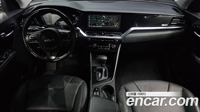 Kia Niro 1.6 HEV Prestige 2022 — фото 7