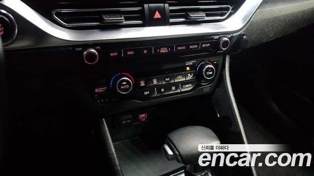 Kia Niro 1.6 HEV Prestige 2022 — фото 18