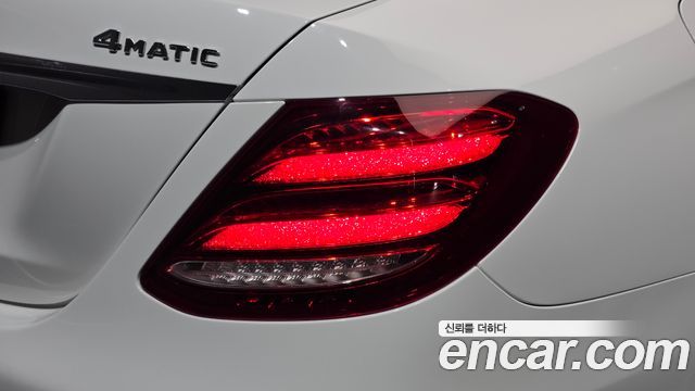 Mercedes-Benz E-Class (W213) E350 4MATIC AMG Line 2020 — фото 23