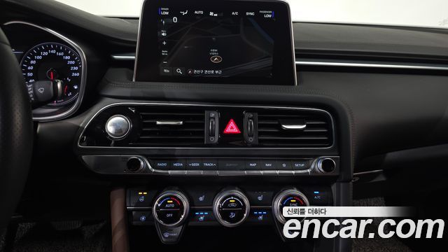 Genesis G70 2.0T AWD Elite 2019 — фото 12