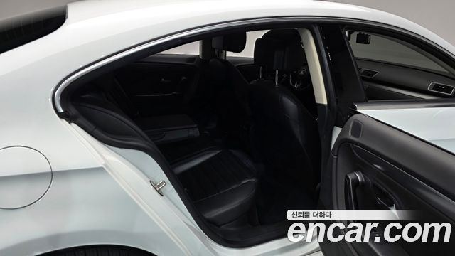 Volkswagen CC 2.0 TDI BlueMotion R-Line 2016 — фото 12