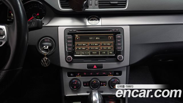 Volkswagen CC 2.0 TDI BlueMotion R-Line 2016 — фото 14
