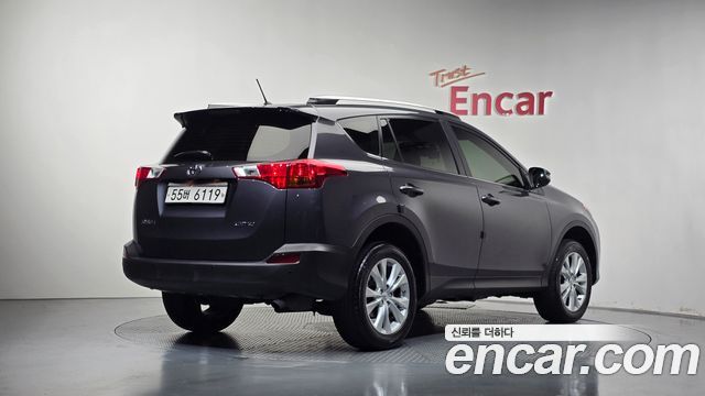 Toyota RAV4 2.5 2WD 4th 2014 — фото 2