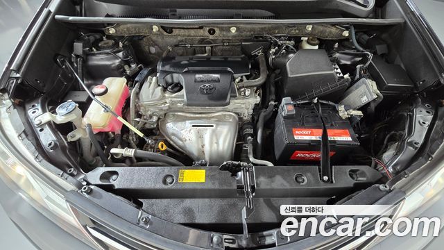 Toyota RAV4 2.5 2WD 4th 2014 — фото 6