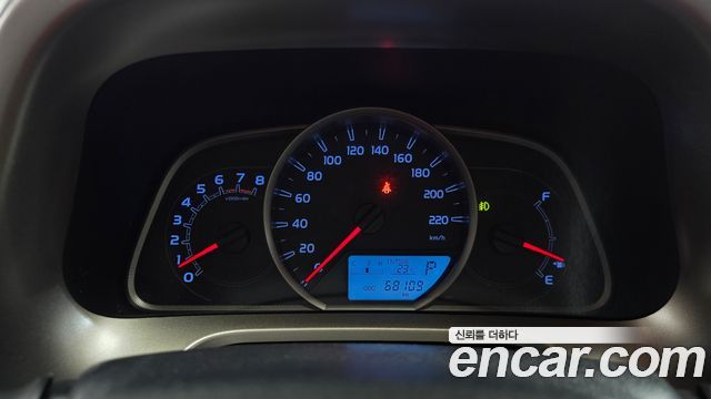 Toyota RAV4 2.5 2WD 4th 2014 — фото 8