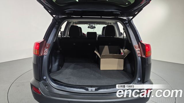Toyota RAV4 2.5 2WD 4th 2014 — фото 19
