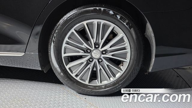 Hyundai Grandeur Hybrid (IG) Exclusive Special 2019 — фото 21
