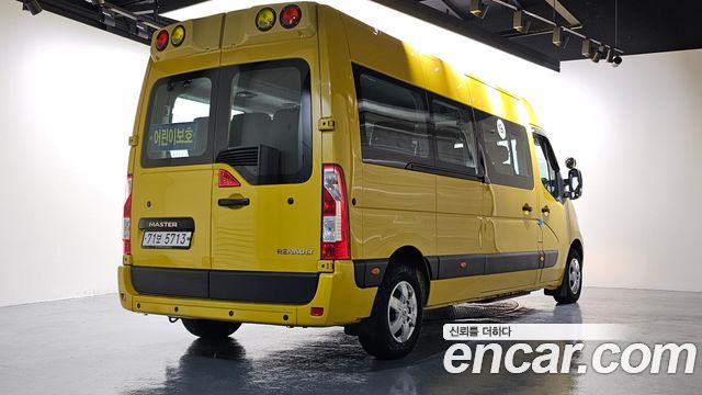 Renault Korea Master School Bus 15-Seater 2020 — фото 2