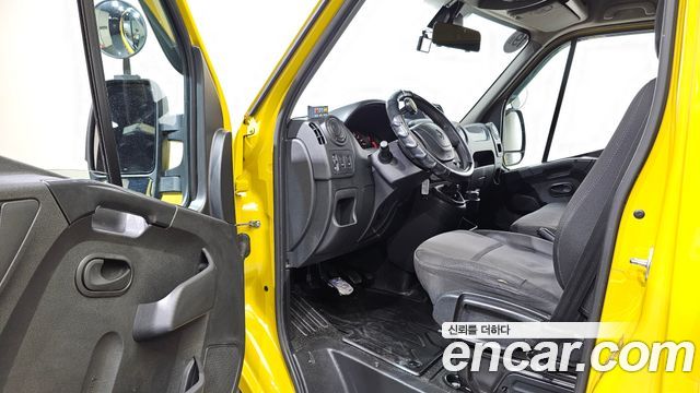 Renault Korea Master School Bus 15-Seater 2020 — фото 10