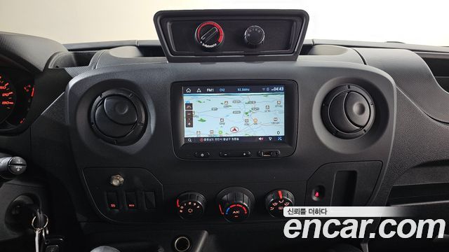Renault Korea Master School Bus 15-Seater 2020 — фото 16