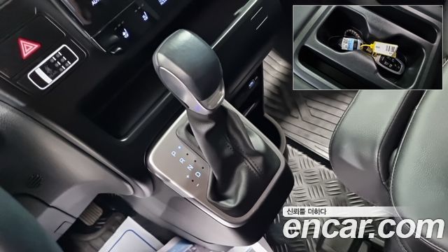 Hyundai Staria Tourer 9-Seater Modern 2023 — фото 9