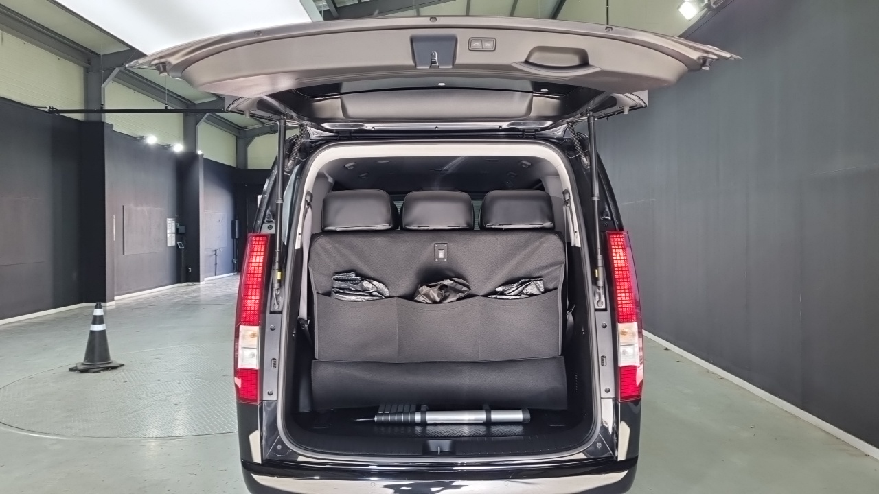 Hyundai Staria Tourer 9-Seater Modern 2023 — фото 20