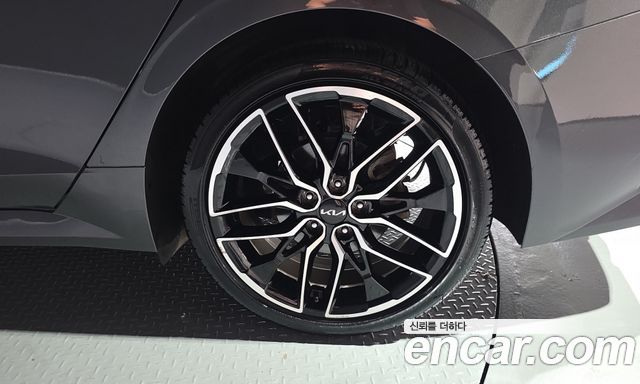 Kia K5 (III) 1.6 Turbo Prestige 2023 — фото 5