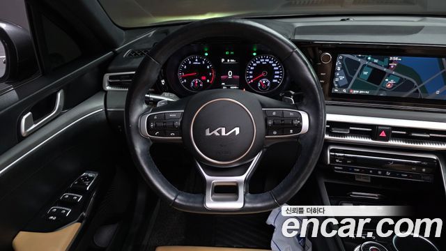 Kia K5 (III) 1.6 Turbo Prestige 2023 — фото 13
