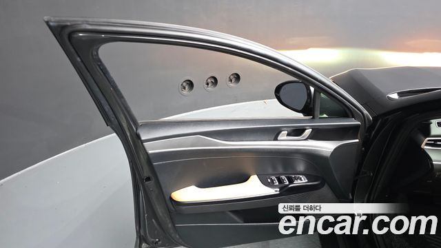 Kia K5 (III) 1.6 Turbo Prestige 2023 — фото 24
