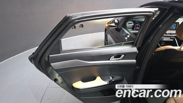 Kia K5 (III) 1.6 Turbo Prestige 2023 — фото 25