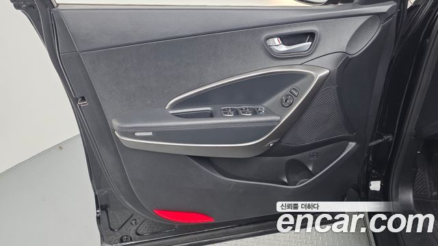 Hyundai Santa Fe The Prime Diesel 2.0 2WD Premium 2016 — фото 24