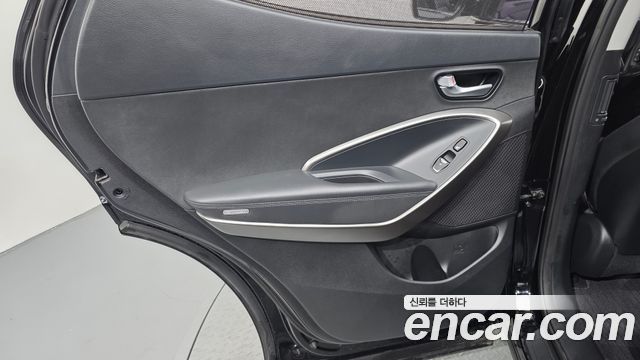 Hyundai Santa Fe The Prime Diesel 2.0 2WD Premium 2016 — фото 25