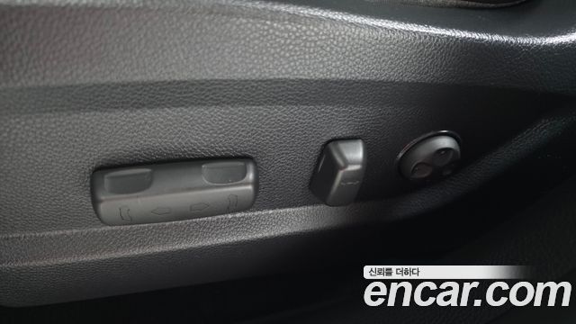 Hyundai Santa Fe The Prime Diesel 2.0 2WD Premium 2016 — фото 31