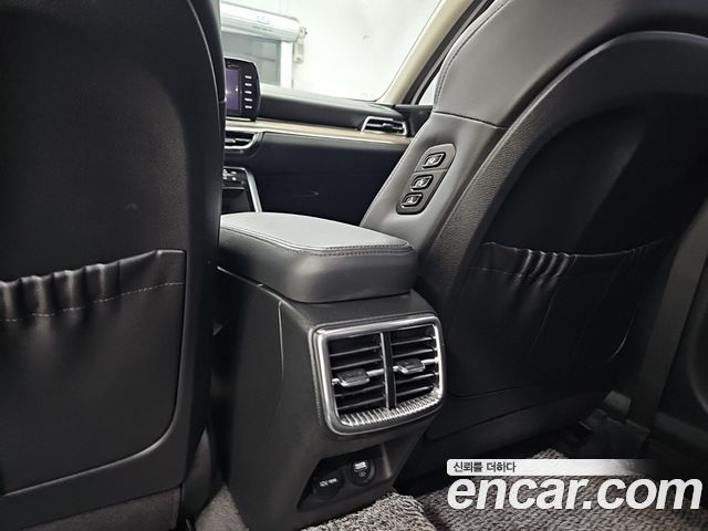 Kia K5 (III) 2.0 Noblesse 2023 — фото 18