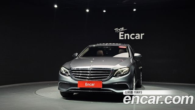 Mercedes-Benz E-Class (W213) E300 4MATIC Exclusive Standard 2018 — фото 3