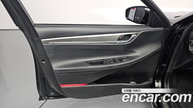 Hyundai Grandeur (IG) 2.5 Le Blanc 2023 — фото 24