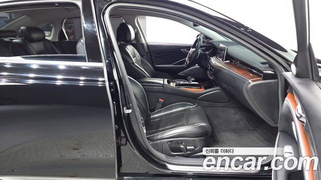 Kia K9 3.8 GDI AWD PlatinumⅡ 2019 — фото 26