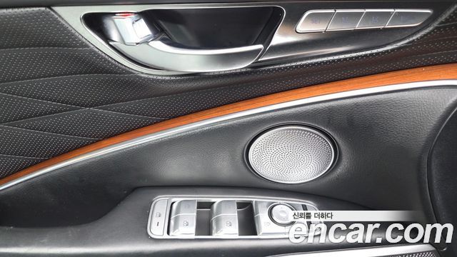 Kia K9 3.8 GDI AWD PlatinumⅡ 2019 — фото 29