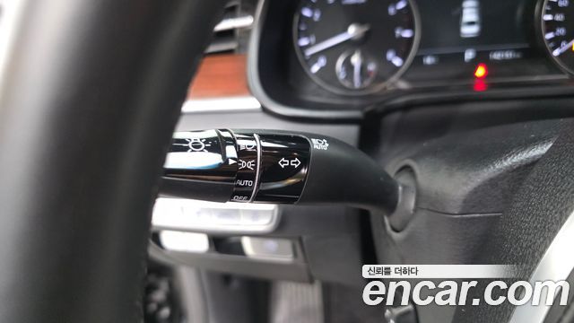 Kia K9 3.8 GDI AWD PlatinumⅡ 2019 — фото 30