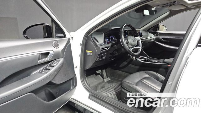 Hyundai Sonata (DN8) 2.0 LPG(rental car) Smart 2020 — фото 10