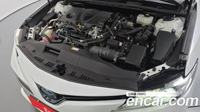 Toyota Camry (XV70) 2.5 XLE Hybrid 2020 — фото 6