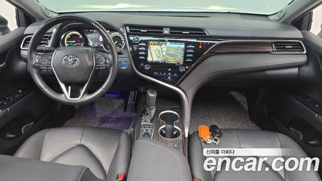 Toyota Camry (XV70) 2.5 XLE Hybrid 2020 — фото 7