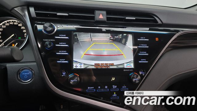 Toyota Camry (XV70) 2.5 XLE Hybrid 2020 — фото 15