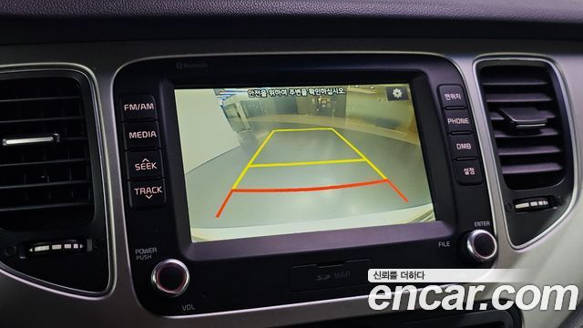 Kia Carens 2.0 LPI Prestige 2017 — фото 15