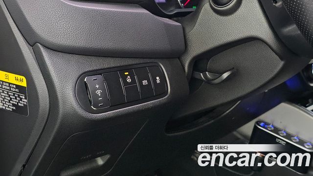 Kia Carens 2.0 LPI Prestige 2017 — фото 17
