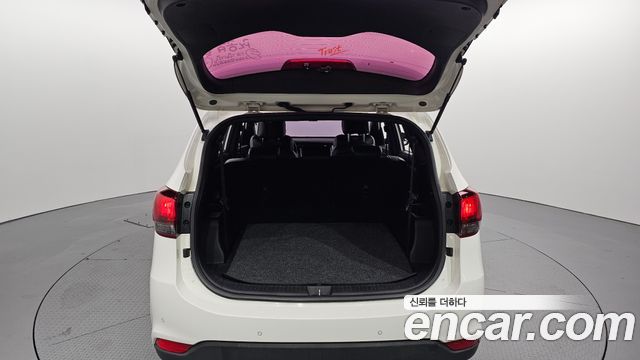 Kia Carens 2.0 LPI Prestige 2017 — фото 20