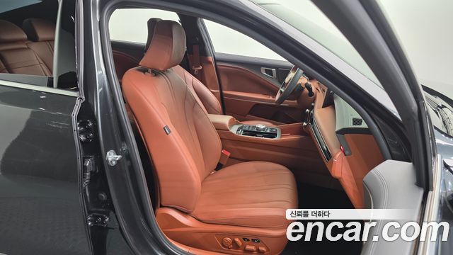 Kia K8 2.5 Gasoline 2WD Noblesse 2025 — фото 11