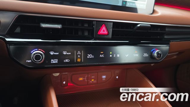 Kia K8 2.5 Gasoline 2WD Noblesse 2025 — фото 30