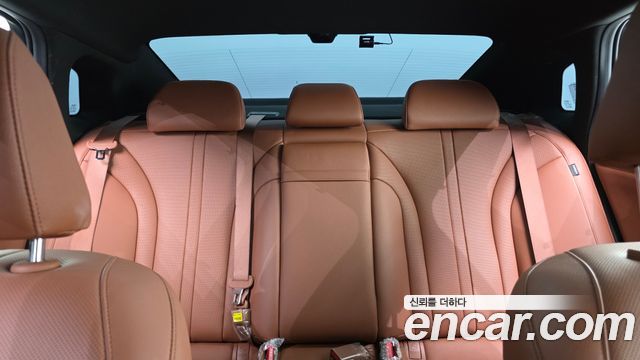 Kia K8 2.5 Gasoline 2WD Noblesse 2025 — фото 36